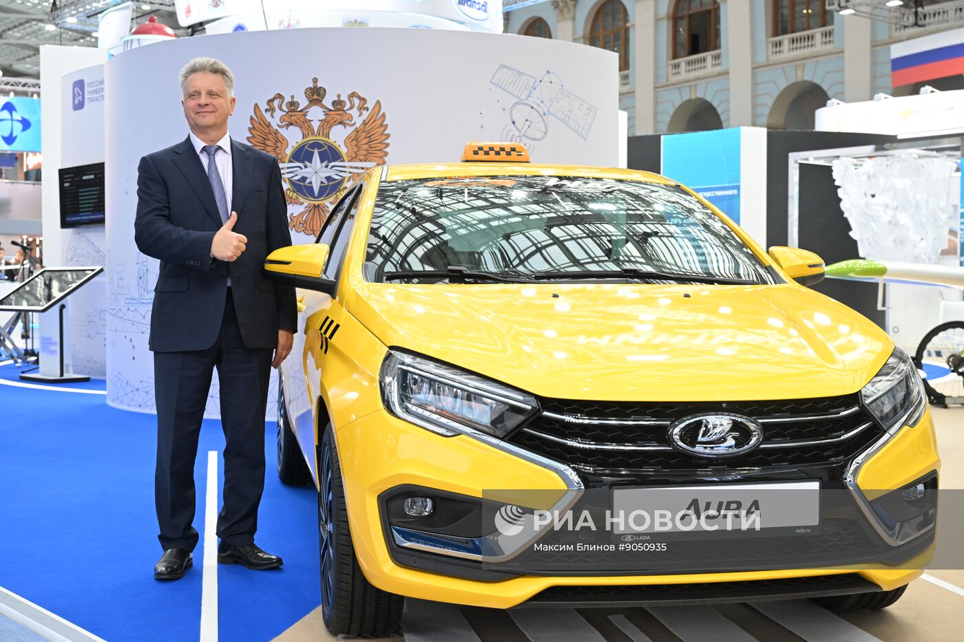 Премьер-министр Михаил Мишустин принял участие в "Транспортной неделе"