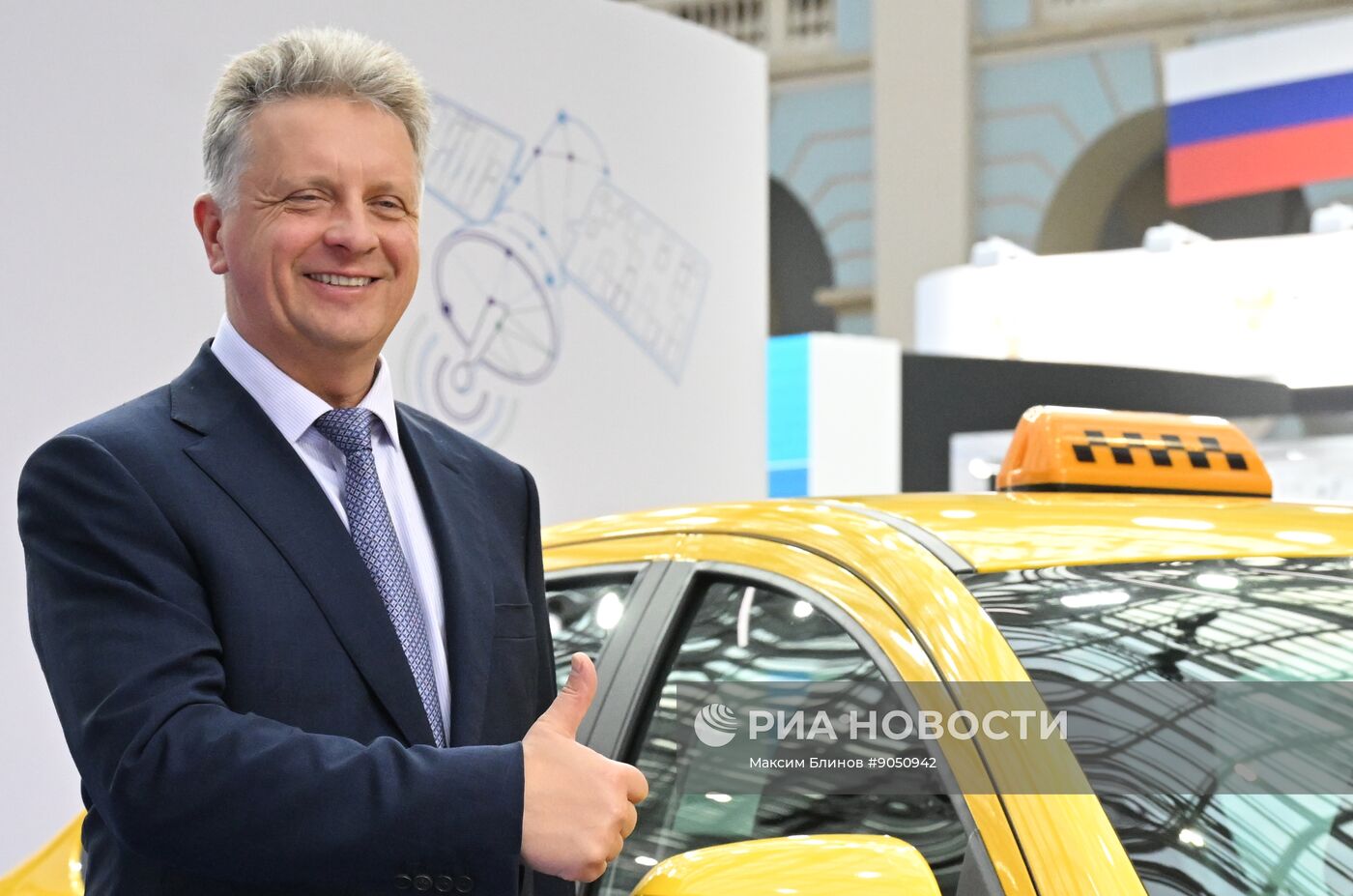 Премьер-министр Михаил Мишустин принял участие в "Транспортной неделе"