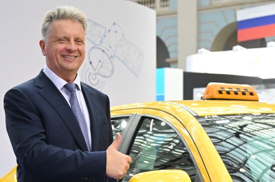 Премьер-министр Михаил Мишустин принял участие в "Транспортной неделе"