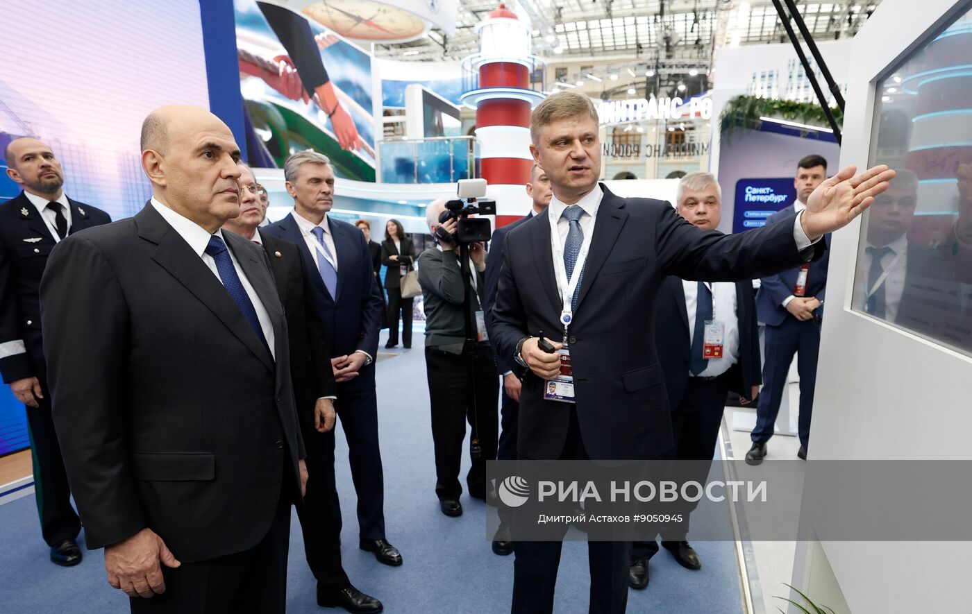Премьер-министр Михаил Мишустин принял участие в "Транспортной неделе"
