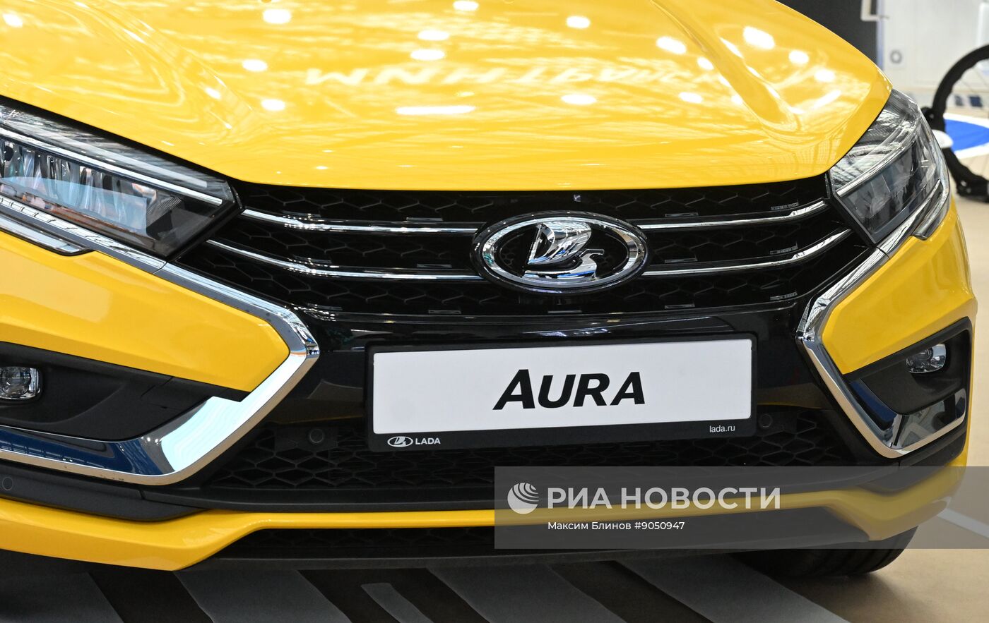 Автомобиль "Лада Аура"