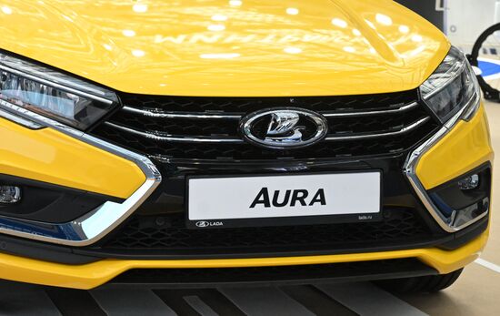 Автомобиль "Лада Аура"
