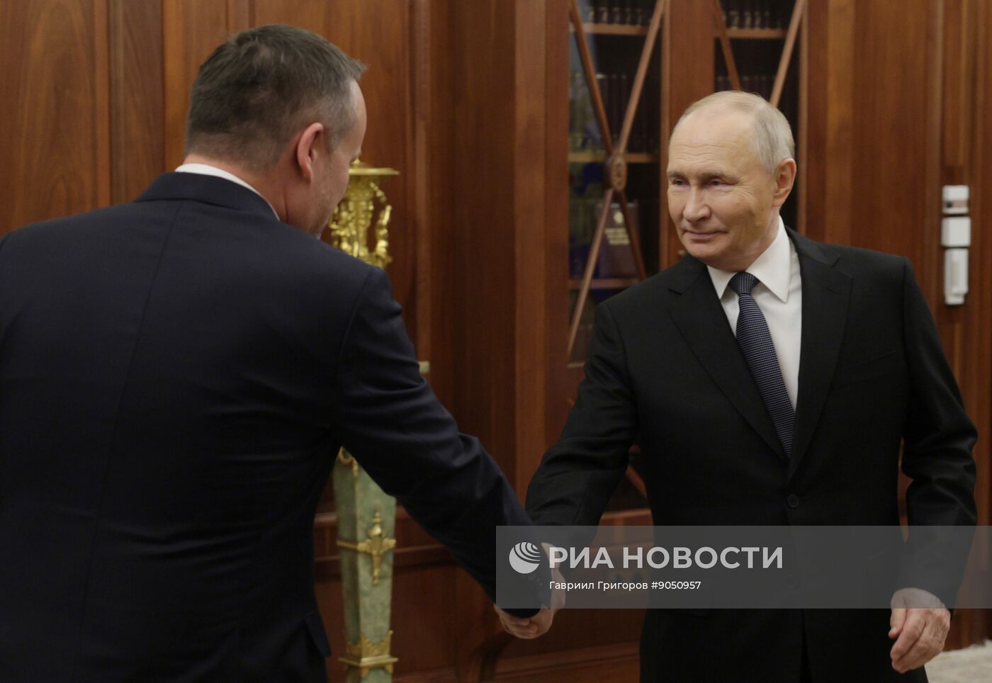 Президент Владимир Путин встретился с министром транспорта Андреем Никитиным