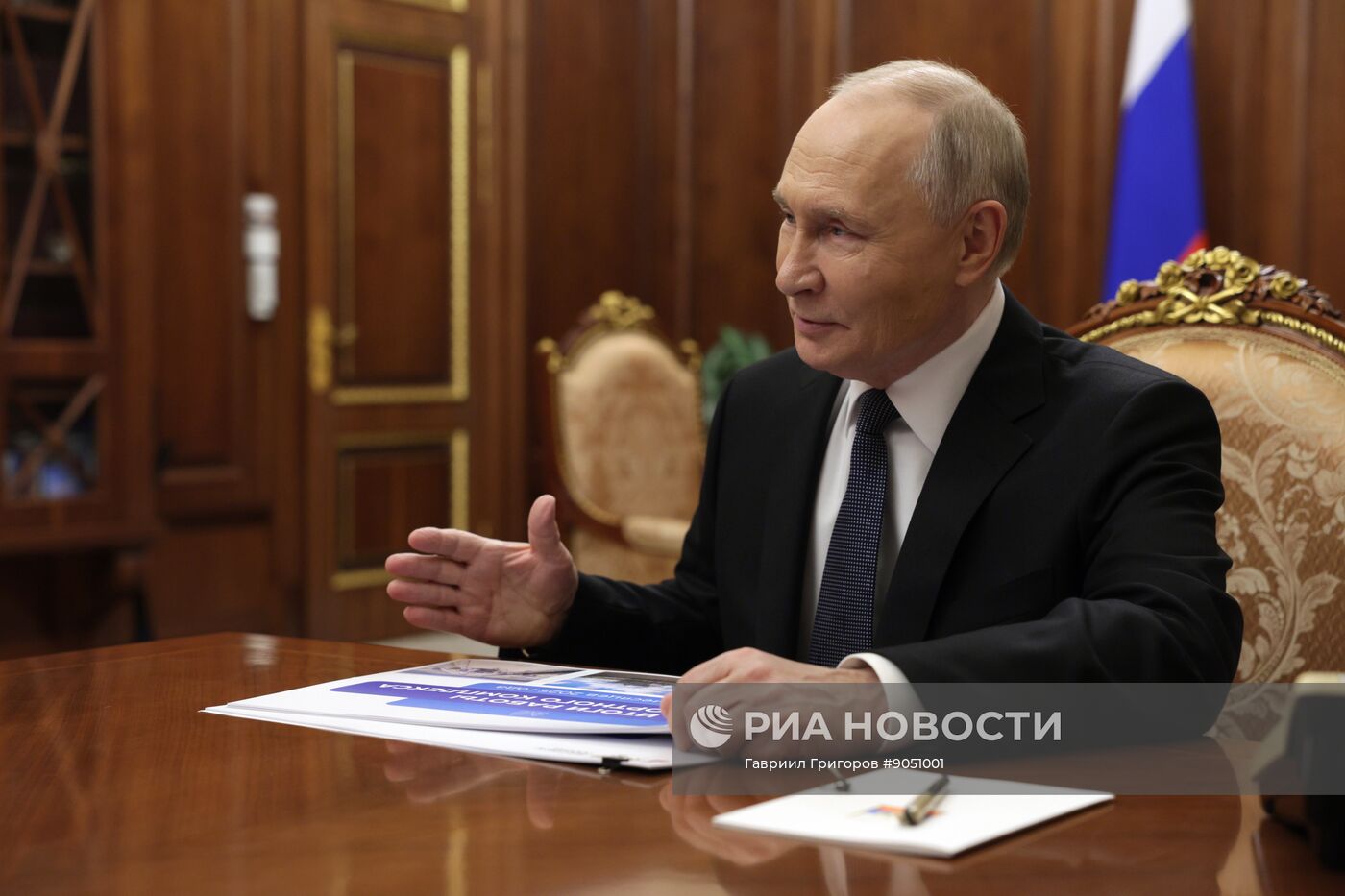 Президент Владимир Путин встретился с министром транспорта Андреем Никитиным