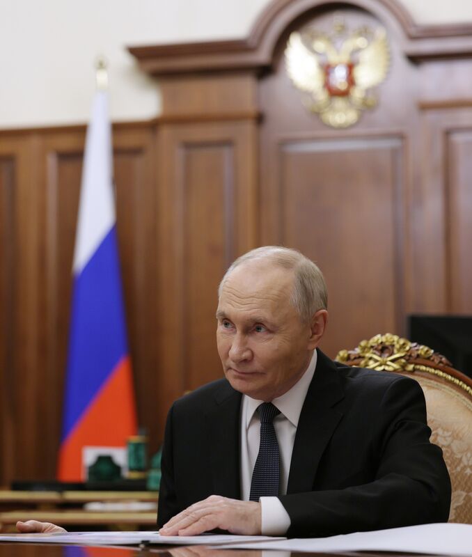 Президент Владимир Путин встретился с министром транспорта Андреем Никитиным