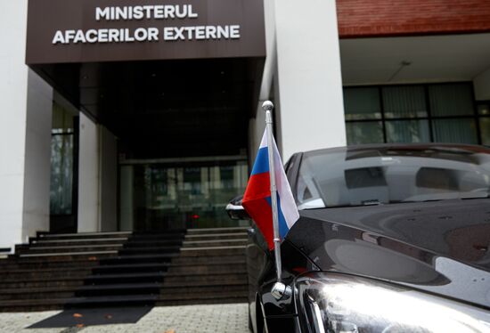 Посол РФ в Молдавии Олег Озеров прибыл в МИД республики