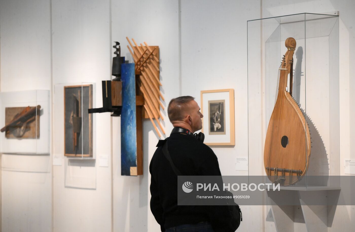 Выставка "Татлин. Конструкция мира" в Москве