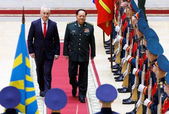 Министр обороны РФ Андрей Белоусов провел переговоры с зампредседателя Центрального военного совета КНР