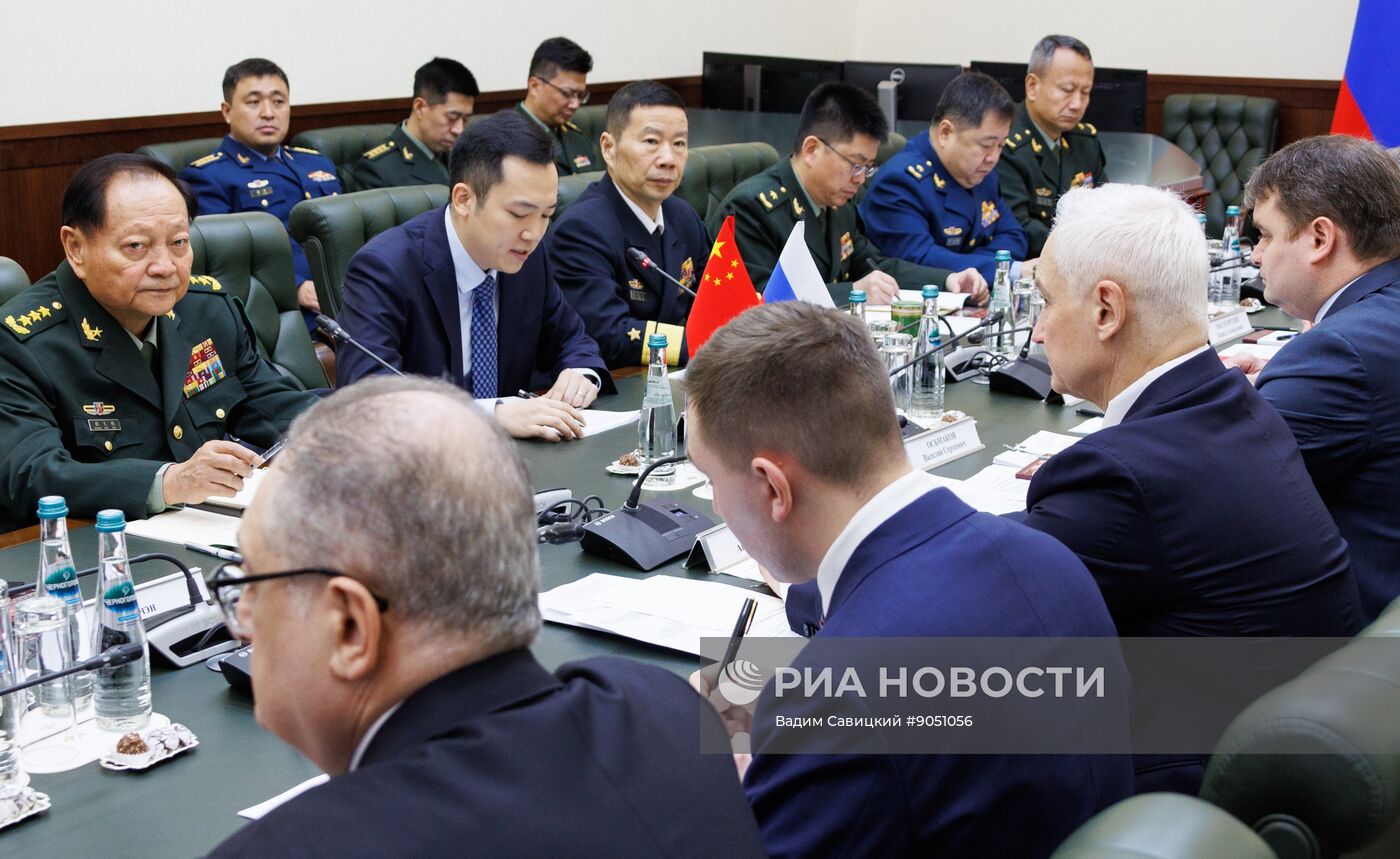 Министр обороны РФ Андрей Белоусов провел переговоры с зампредседателя Центрального военного совета КНР