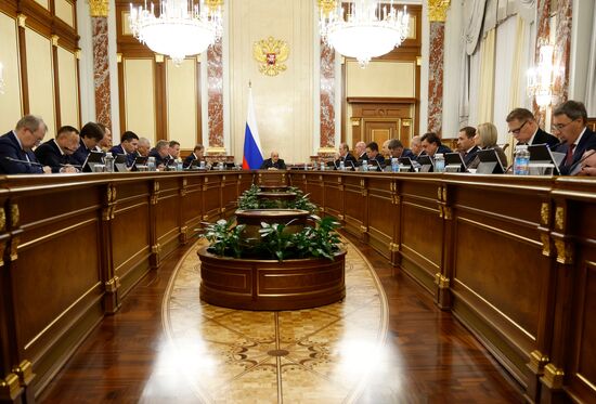 Премьер-министр Михаил Мишустин провел заседание правительства РФ