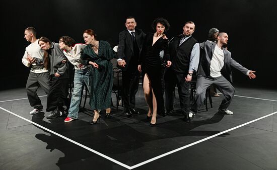 Спектакль "Последние" в театре "Шалом"