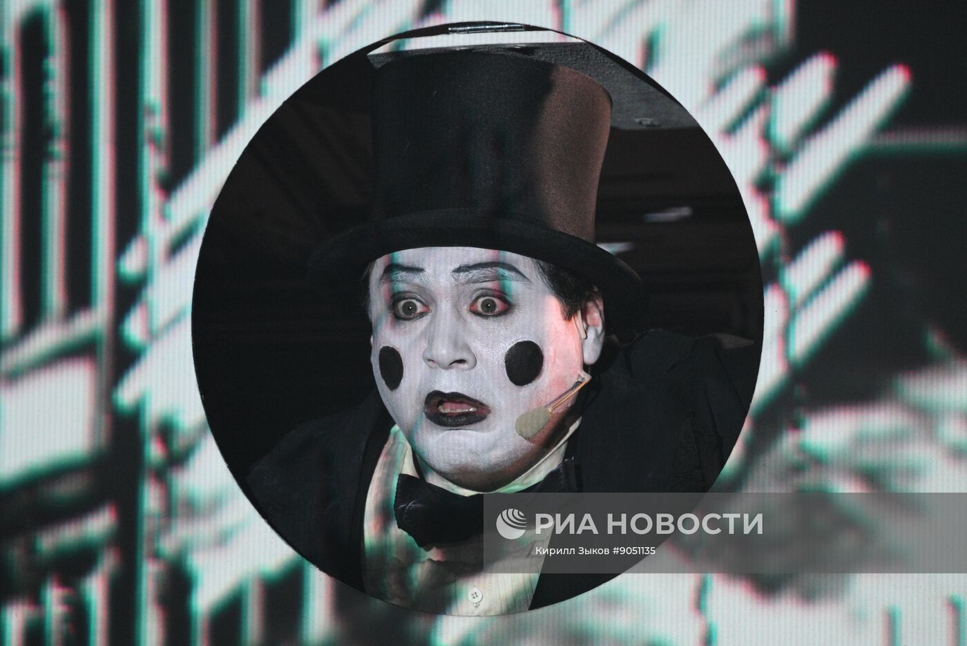 Спектакль "Ревизор: комедия в стихах" в Московском Губернском театре