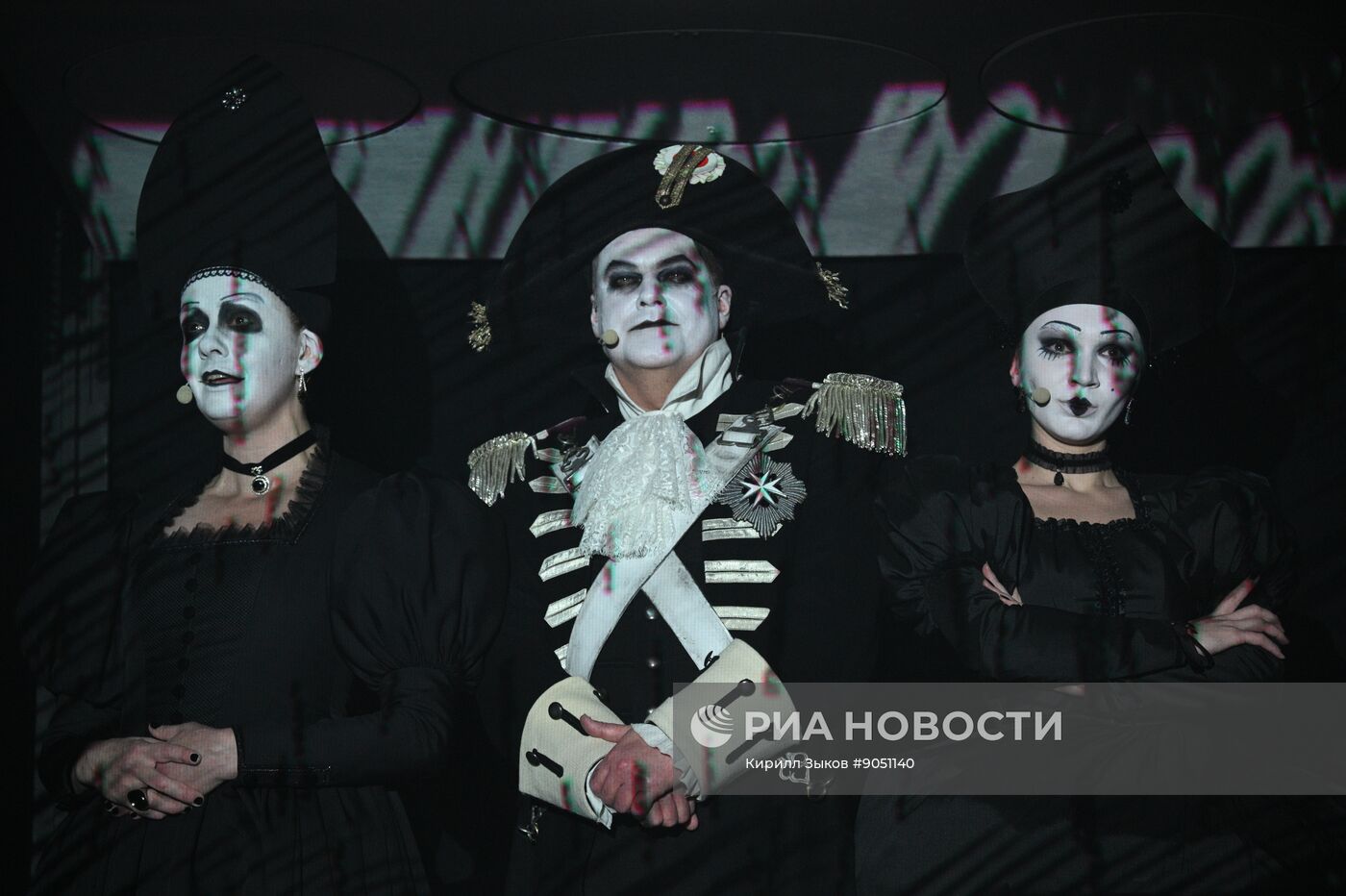 Спектакль "Ревизор: комедия в стихах" в Московском Губернском театре