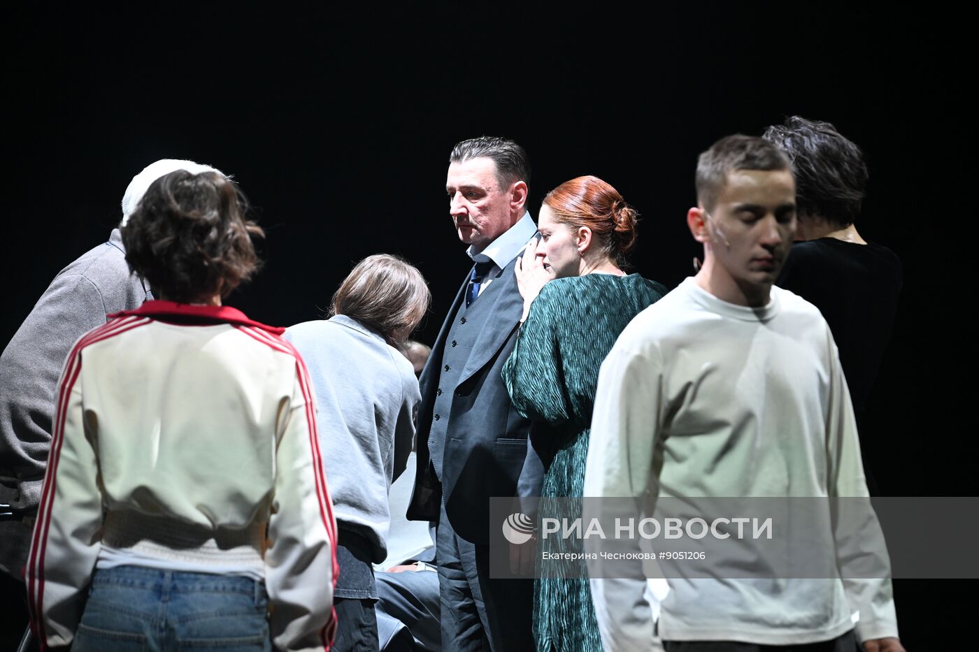 Спектакль "Последние" в театре "Шалом"