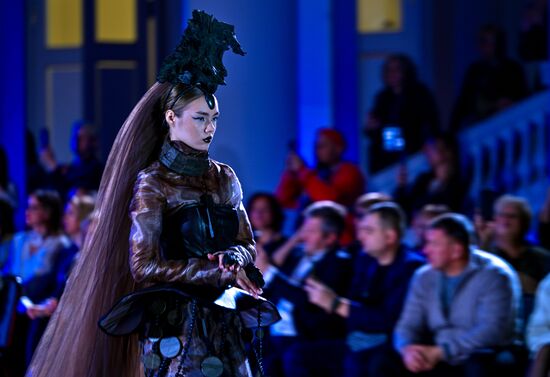 Модный показ форума "Содружество моды"