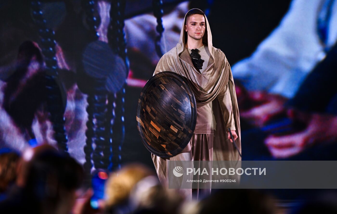 Модный показ форума "Содружество моды"