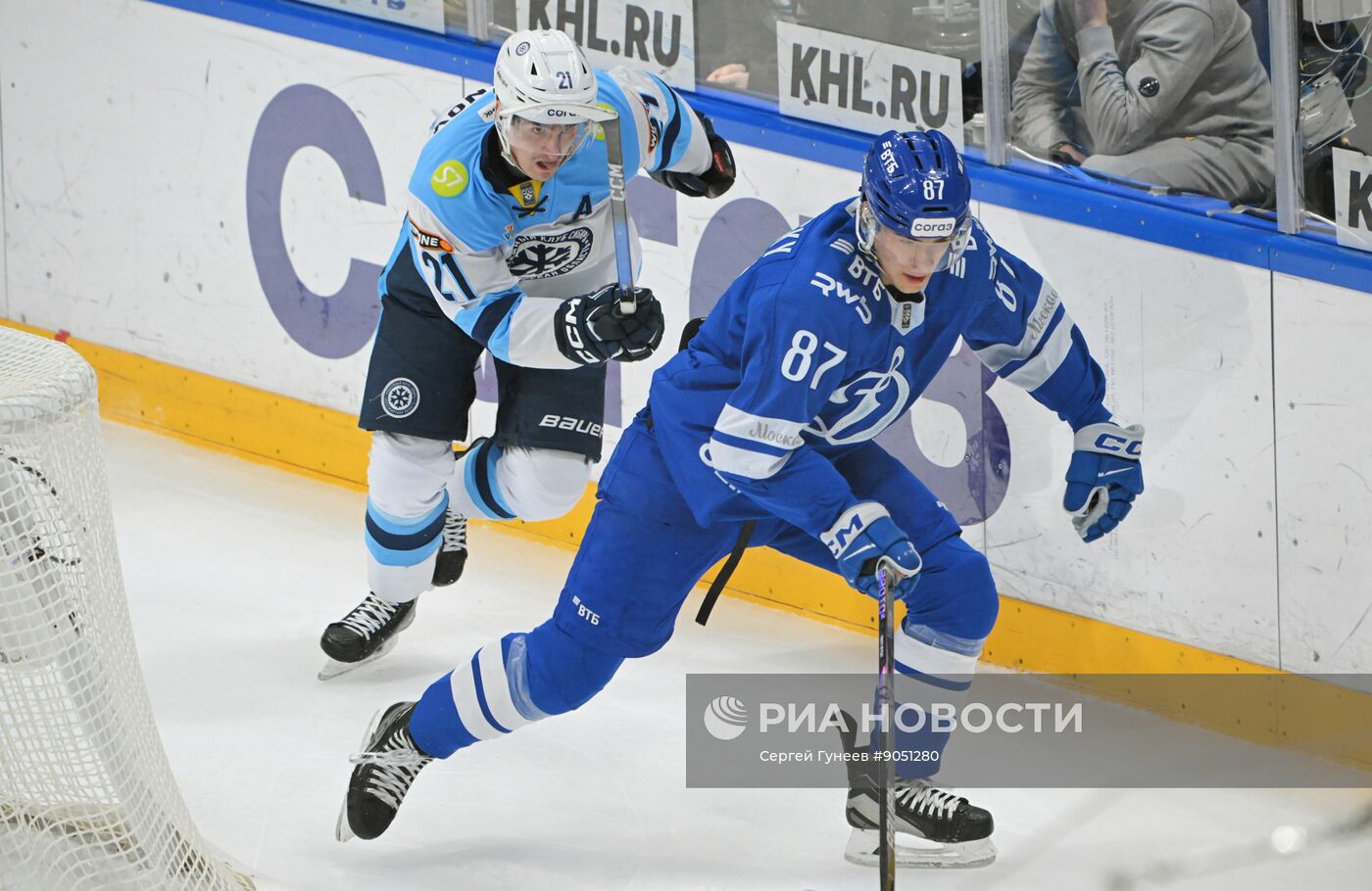 Хоккей. КХЛ. "Динамо М" - "Сибирь" (Новосибирск)