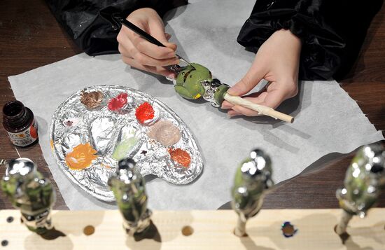 Роспись новогодних игрушек