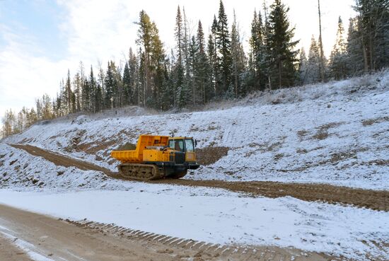 Роботизированная техника на строительстве дороги в Челябинской области
