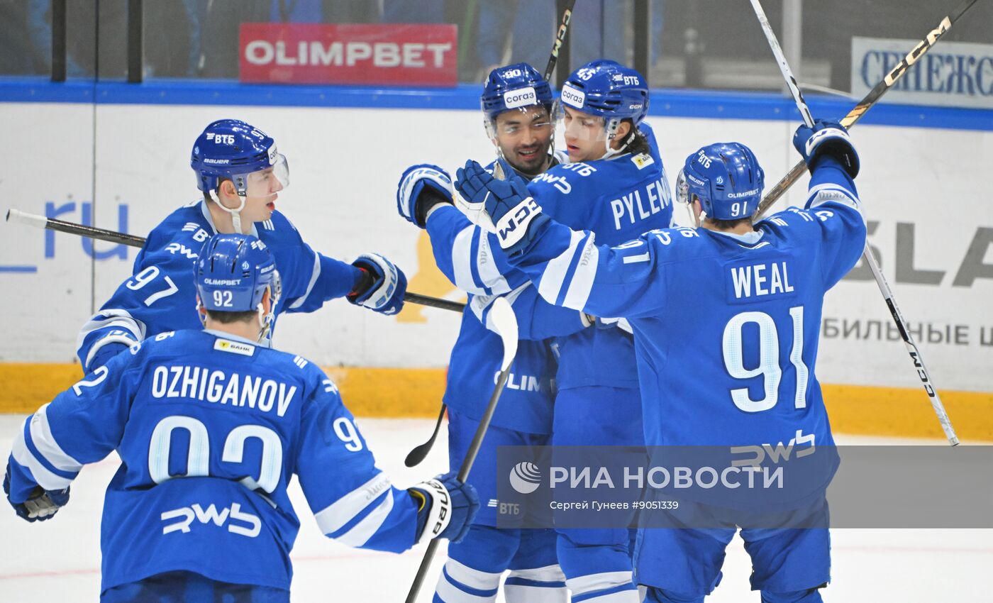 Хоккей. КХЛ. "Динамо М" - "Сибирь" (Новосибирск)