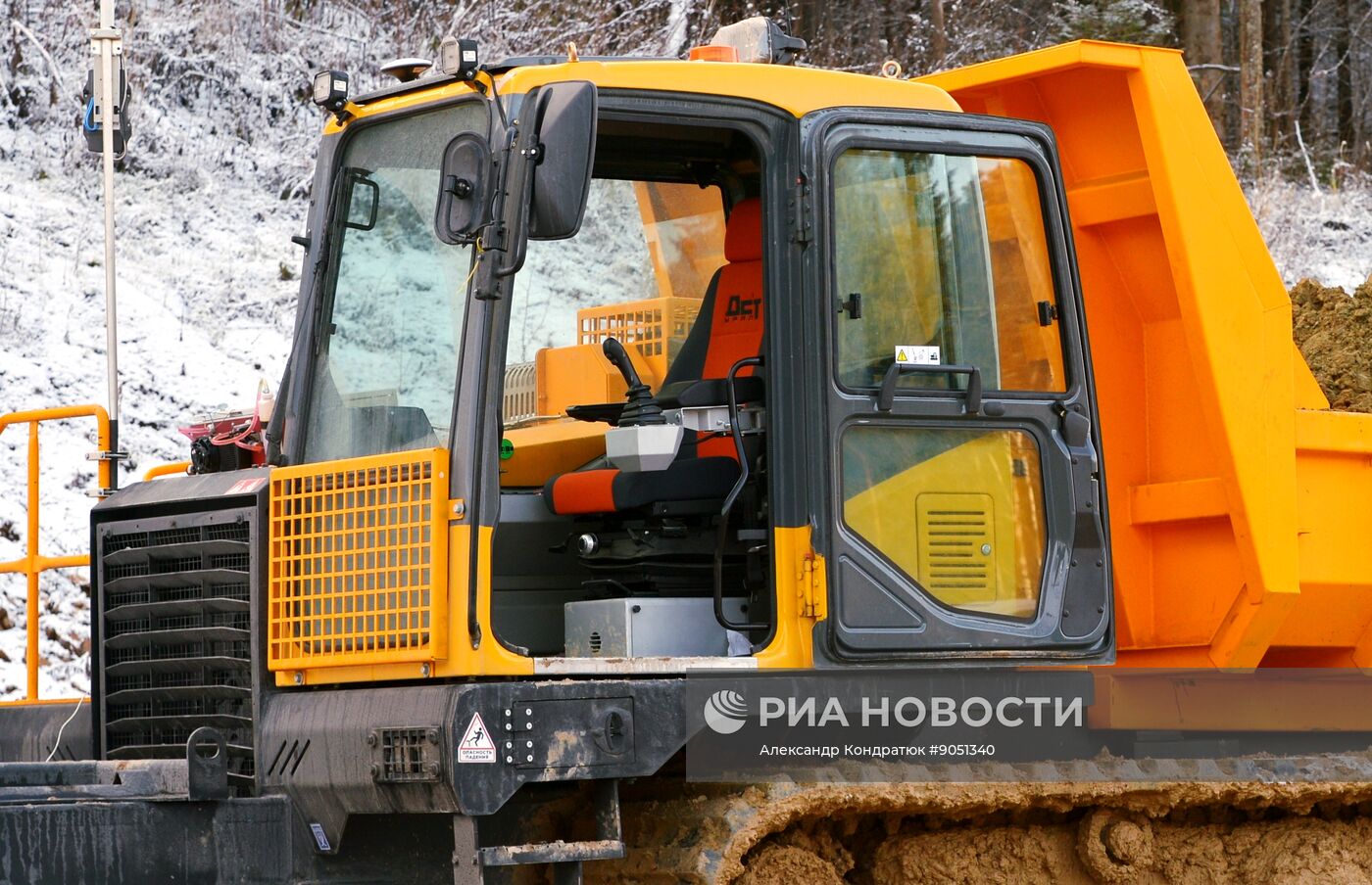 Роботизированная техника на строительстве дороги в Челябинской области