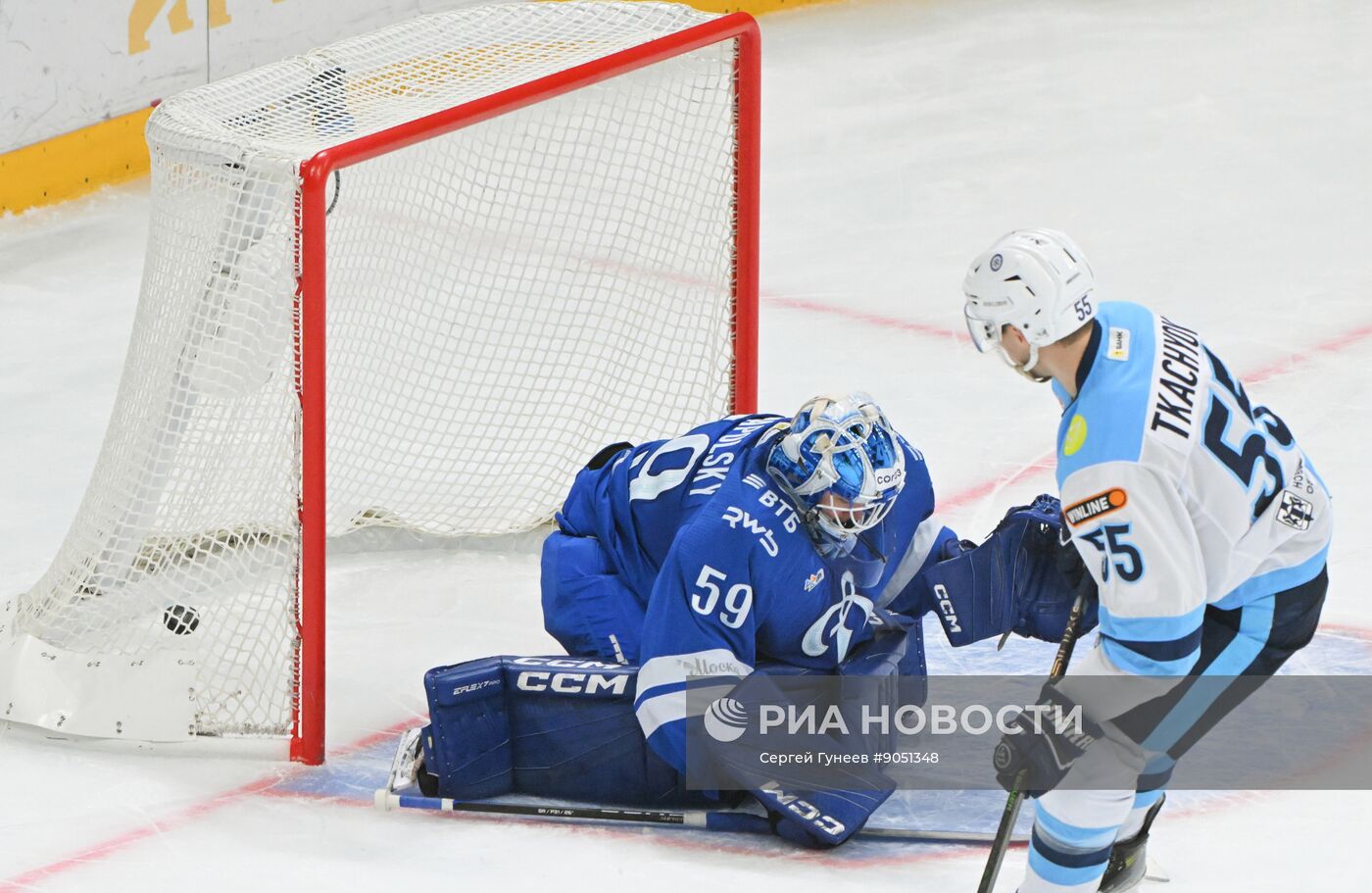Хоккей. КХЛ. "Динамо М" - "Сибирь" (Новосибирск)
