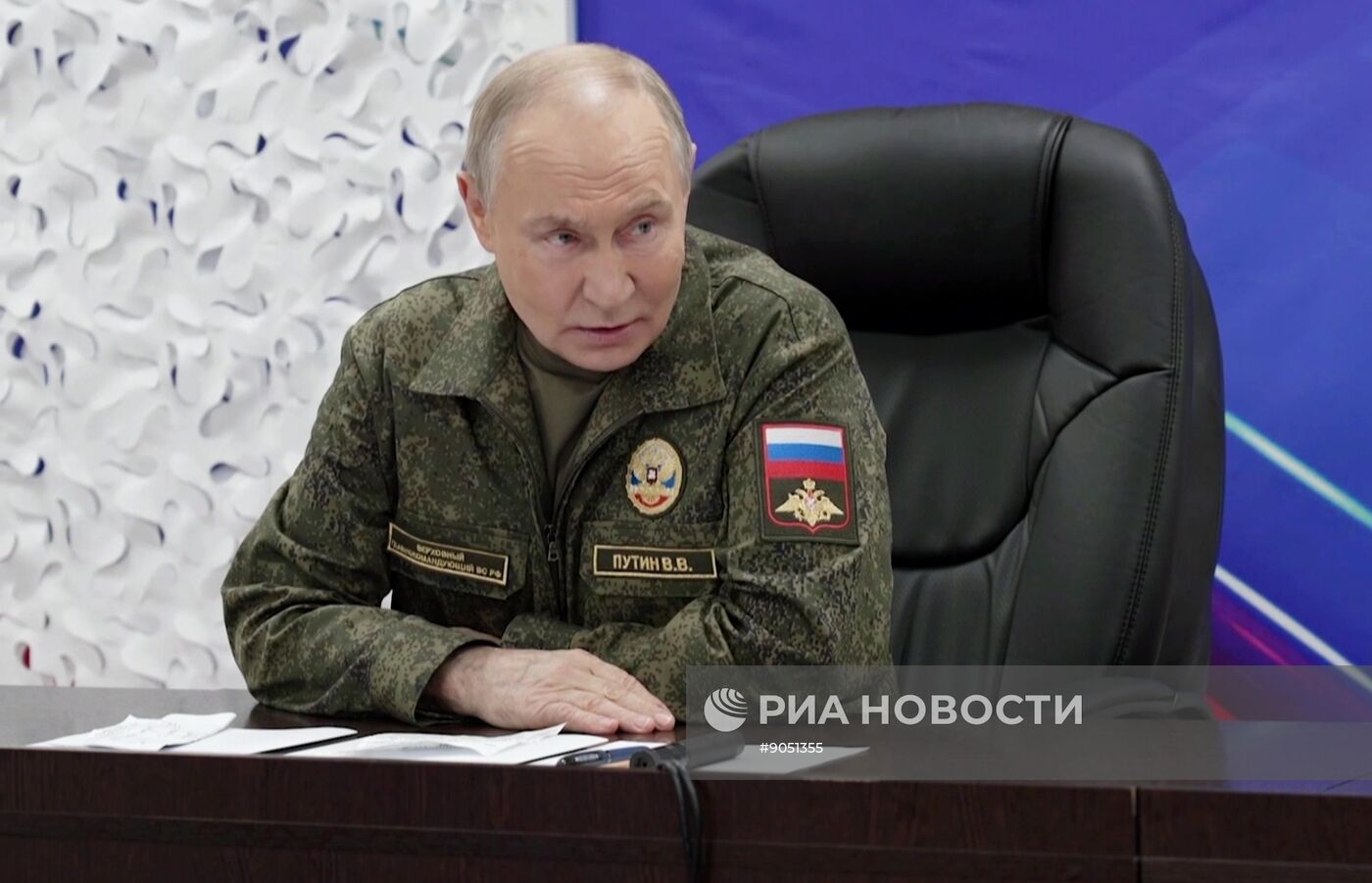 Президент Владимир Путин посетил командный пункт группировки "Запад"