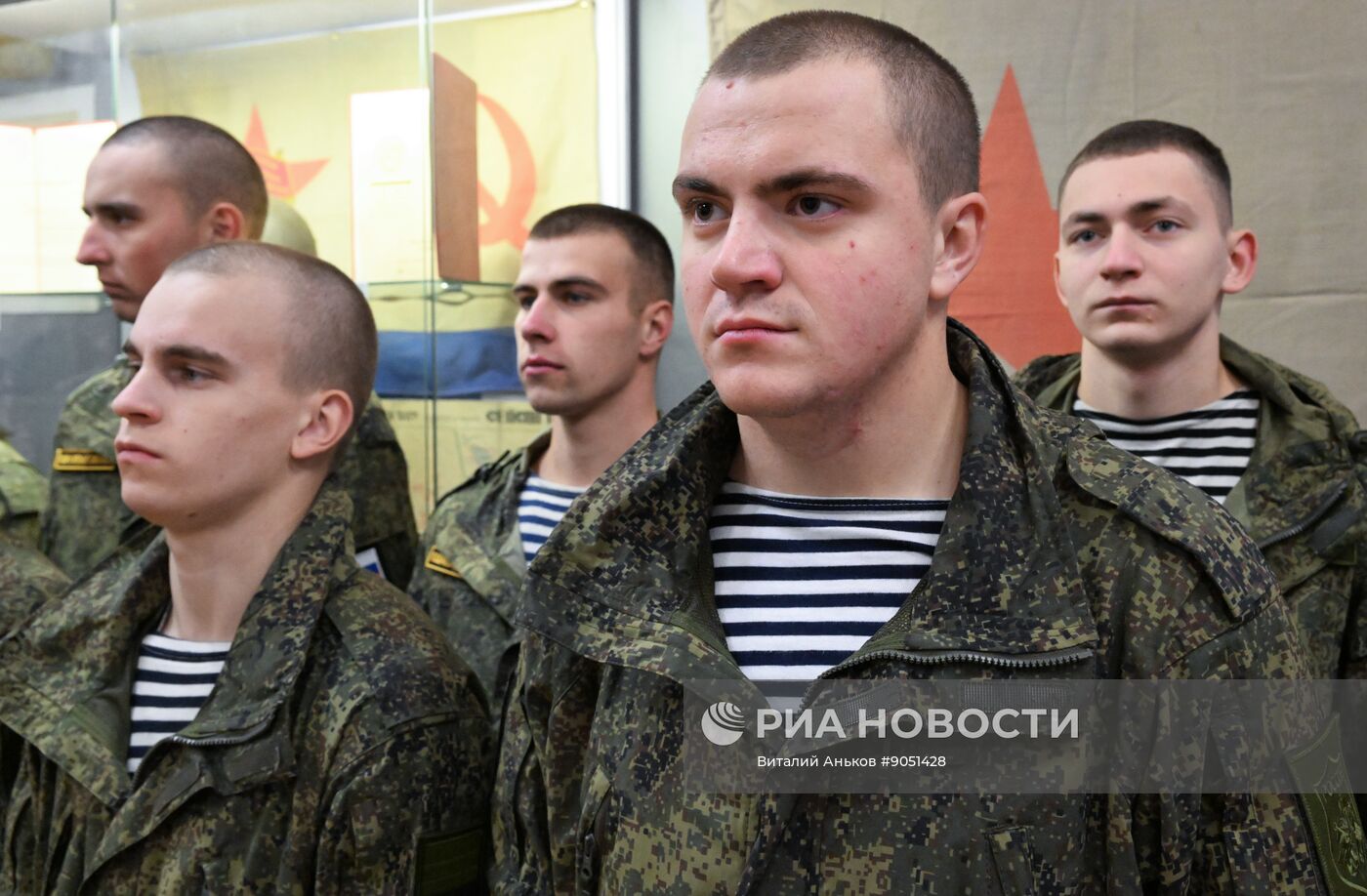 Открытие выставки к 320-летию морской пехоты в музее Тихоокеанского флота