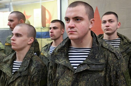 Открытие выставки к 320-летию морской пехоты в музее Тихоокеанского флота