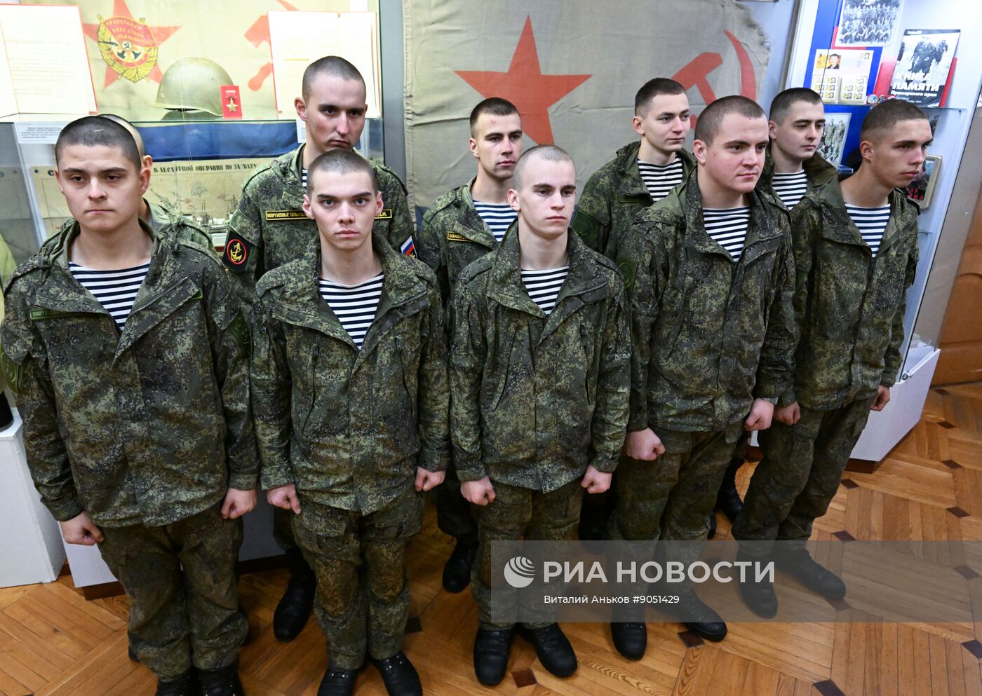 Открытие выставки к 320-летию морской пехоты в музее Тихоокеанского флота