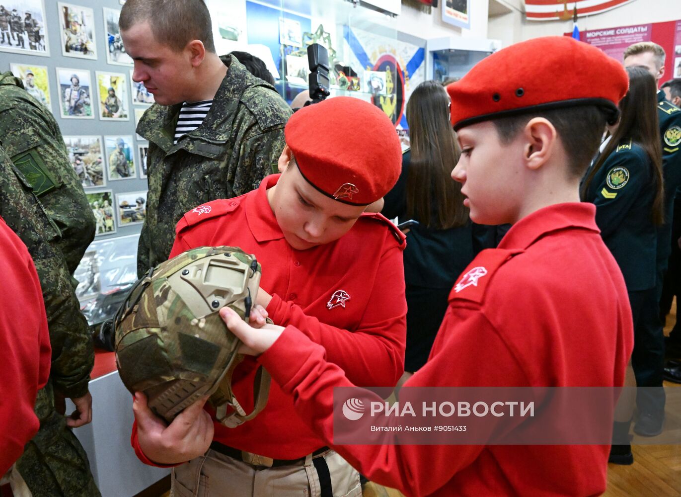 Открытие выставки к 320-летию морской пехоты в музее Тихоокеанского флота