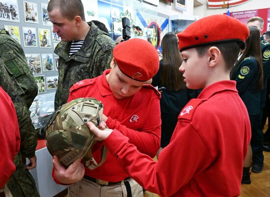 Открытие выставки к 320-летию морской пехоты в музее Тихоокеанского флота