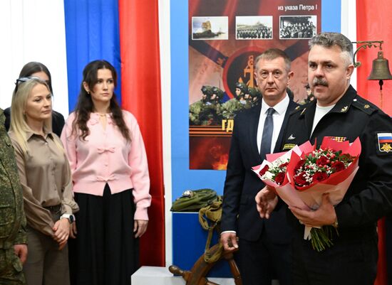 Открытие выставки к 320-летию морской пехоты в музее Тихоокеанского флота