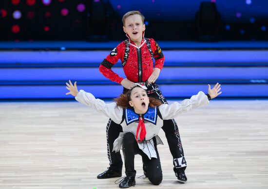 Чемпионат и первенство России по акробатическому рок-н-роллу