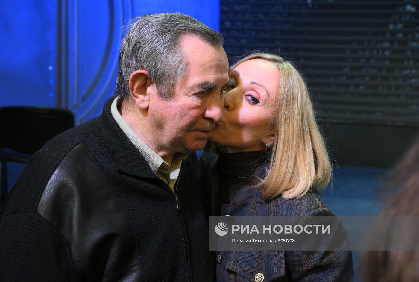 Презентация новой модели часов "Союз  Аполлон" с метеоритом 