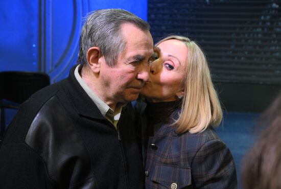 Презентация новой модели часов "Союз  Аполлон" с метеоритом 