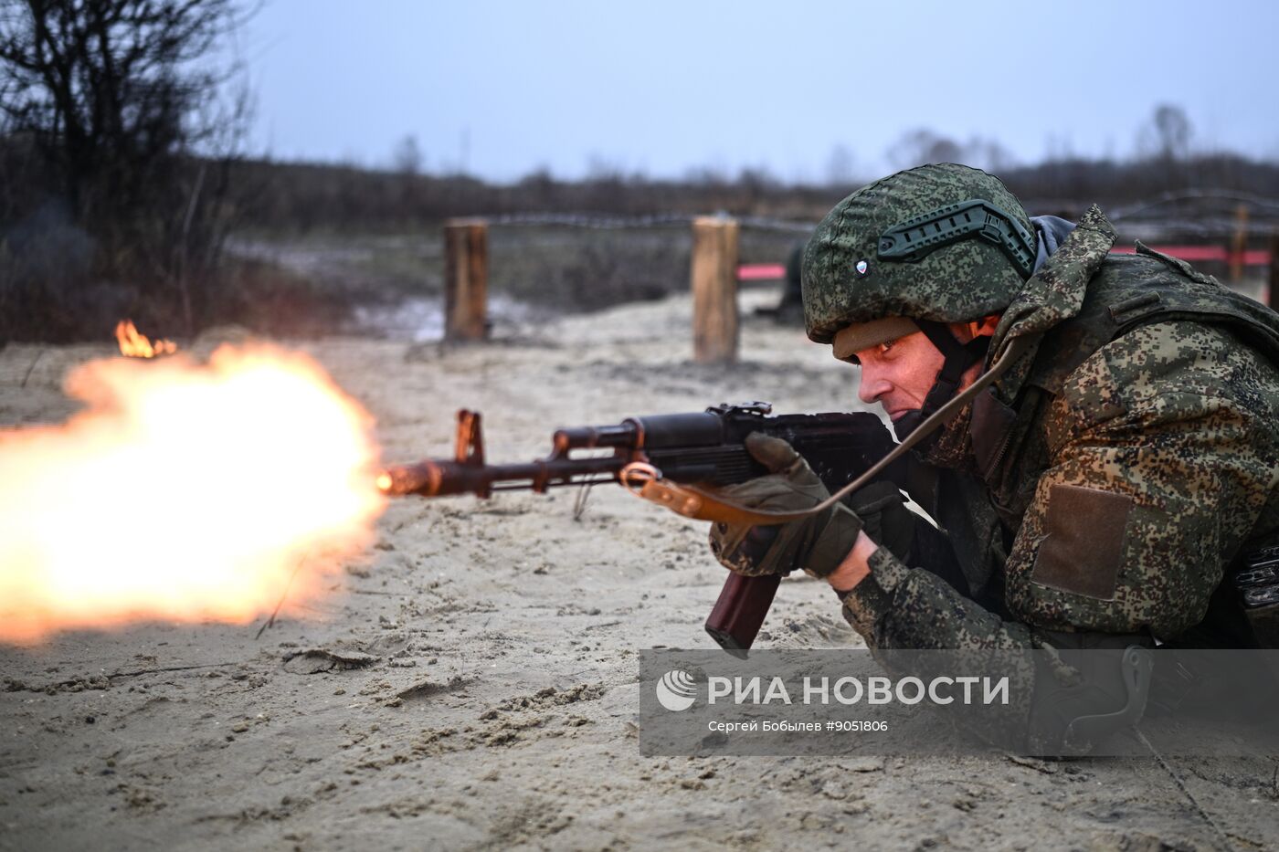 Отработка боевого слаживания военнослужащими 164-й мотострелковой бригады