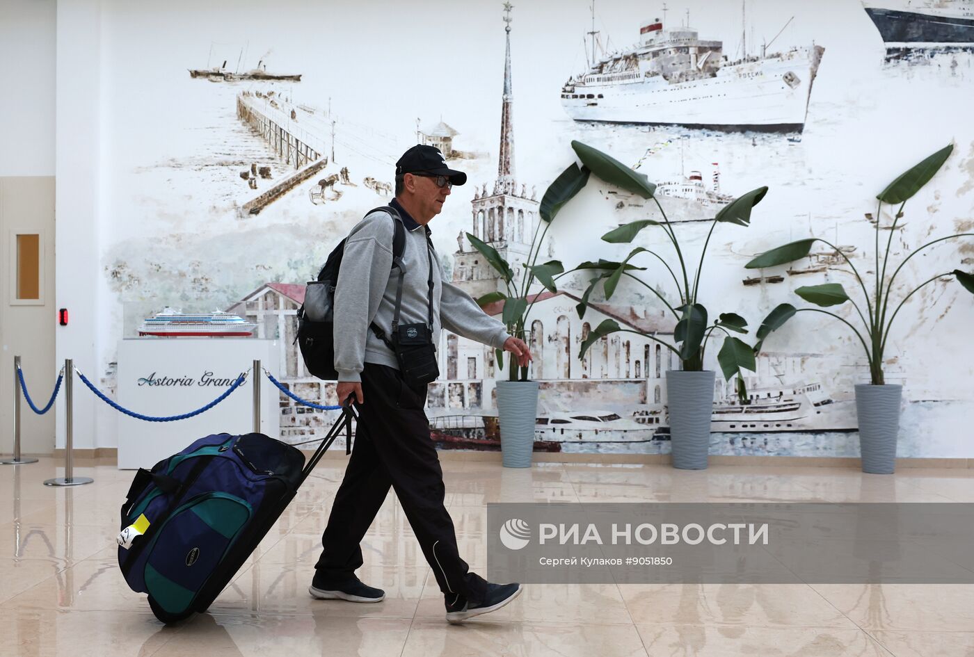 Прибытие круизного лайнера Astoria Grande в Сочи