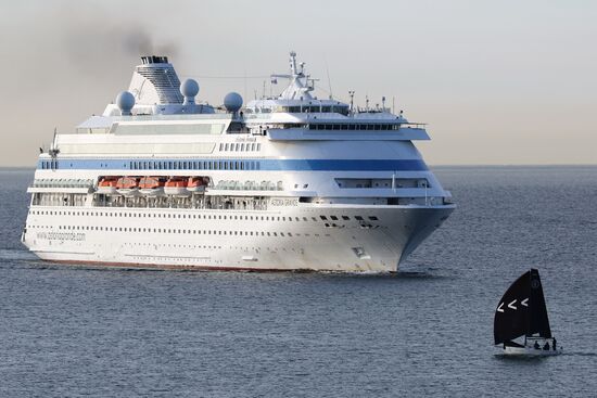 Прибытие круизного лайнера Astoria Grande в Сочи