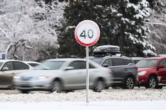 Последствия снегопада в Новосибирске
