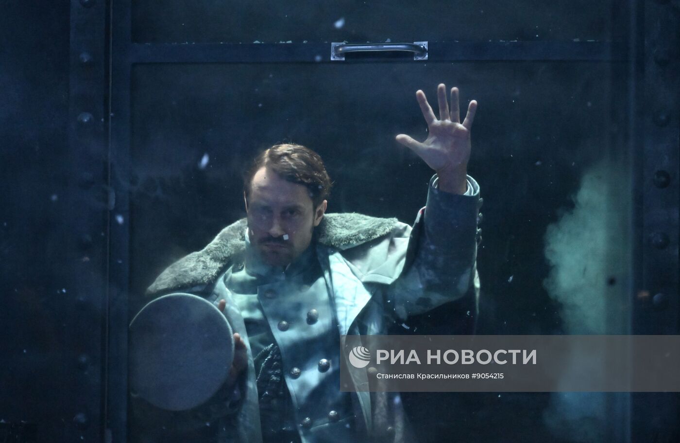 Спектакль "Каренина" в РАМТЕ
