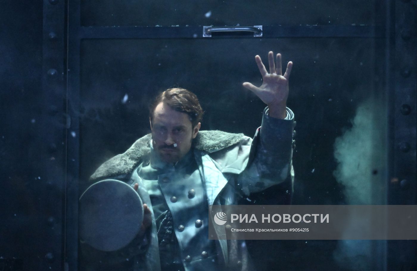 Спектакль "Каренина" в РАМТЕ