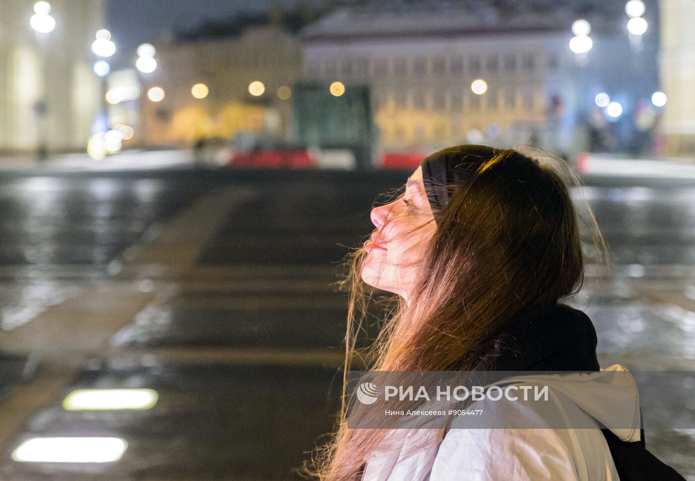 Фитнес-блогер дошла пешком из Москвы в Санкт-Петербург