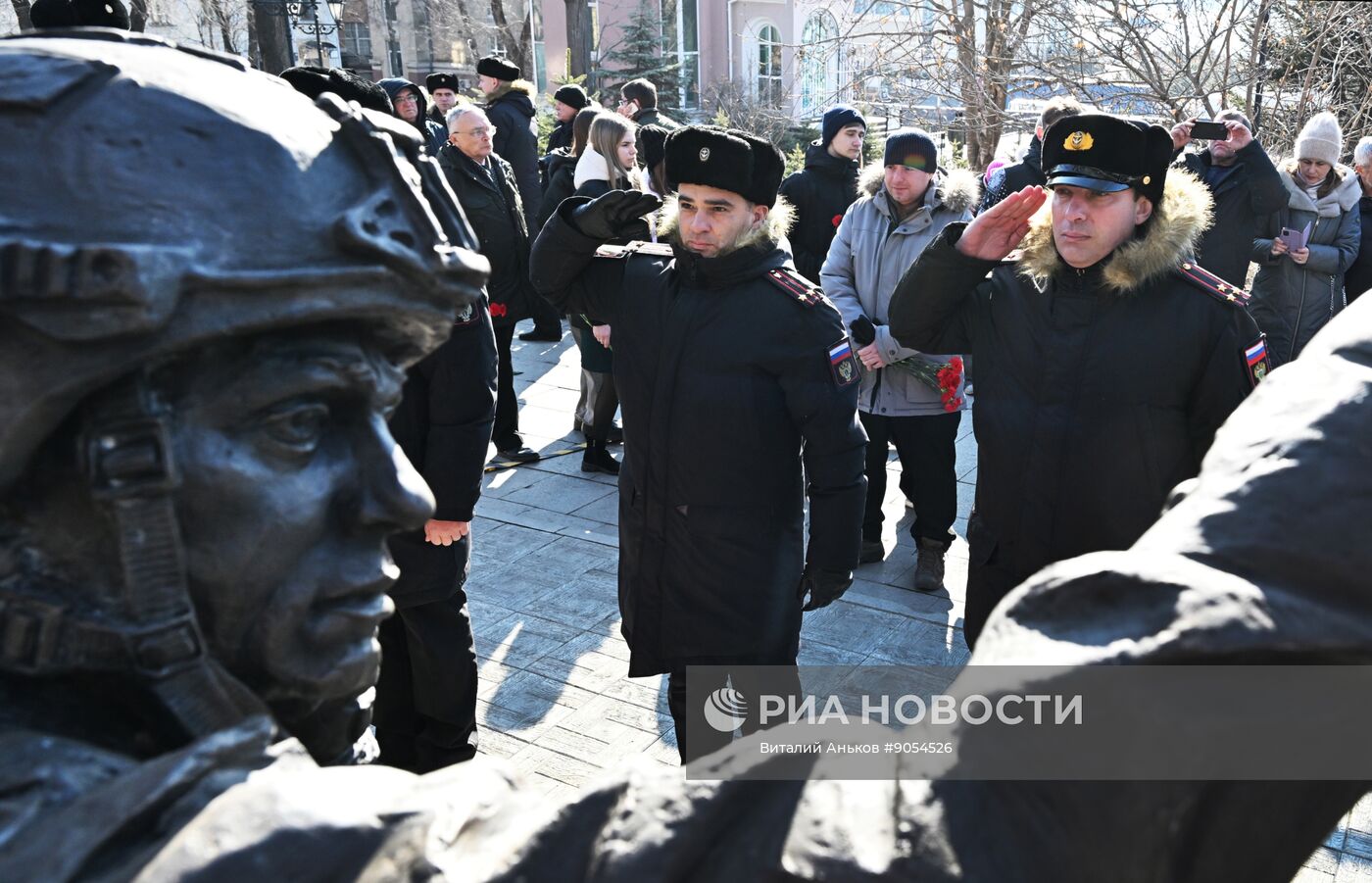Открытие памятника морским пехотинцам во Владивостоке