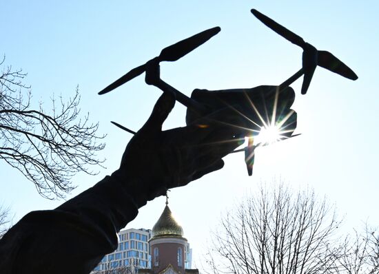 Открытие памятника морским пехотинцам во Владивостоке