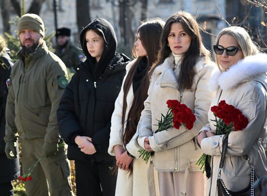 Открытие памятника морским пехотинцам во Владивостоке