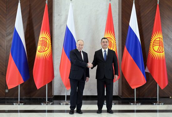 Государственный визит президента Владимира Путина в Киргизию. День второй