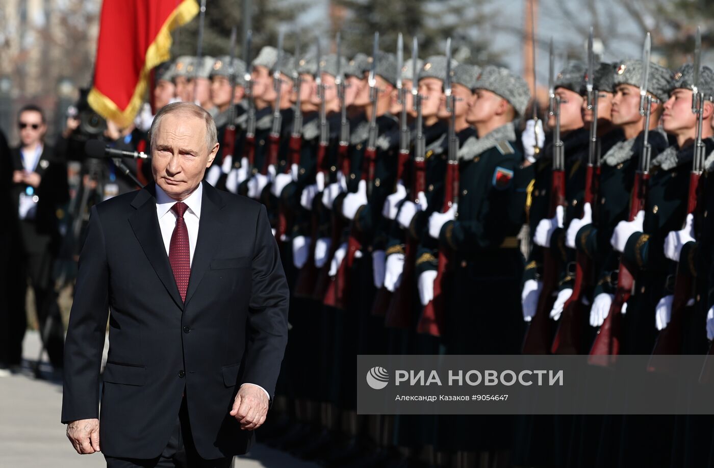 Государственный визит президента Владимира Путина в Киргизию. День второй