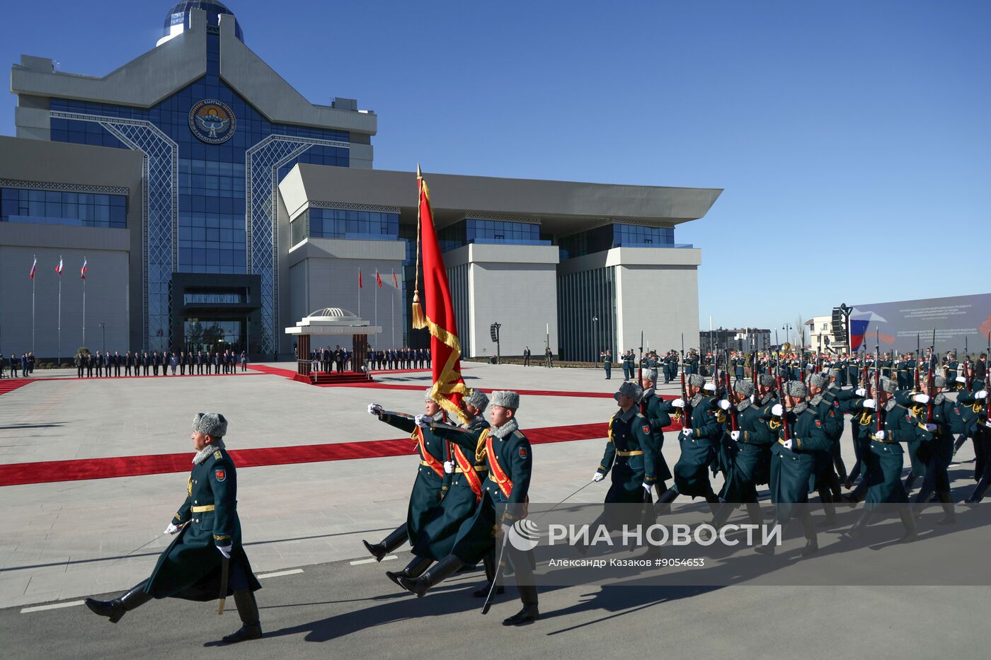 Государственный визит президента Владимира Путина в Киргизию. День второй