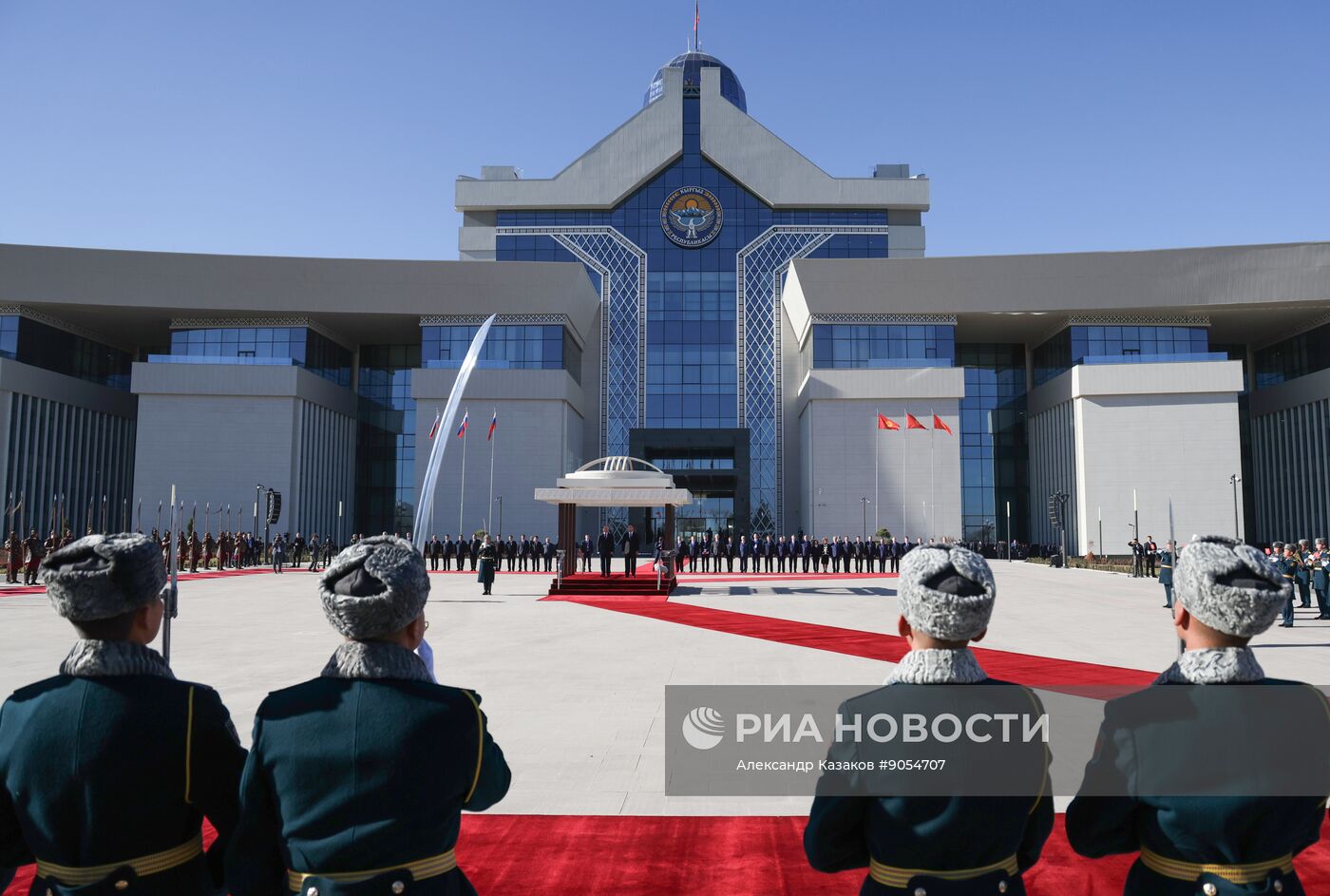 Государственный визит президента Владимира Путина в Киргизию. День второй